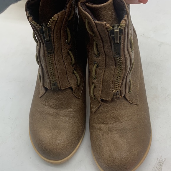 Michael Anthony Brown Heeled Boots Size 7 MCA4382C - Picture 9 of 10